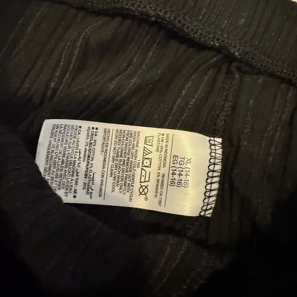Old Navy stylish black